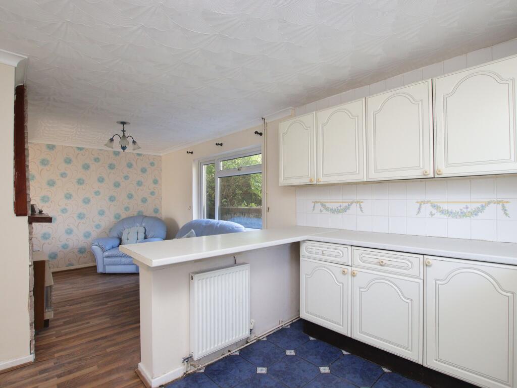 Heol Aneurin, Tonyrefail, CF39 8LN photo 5