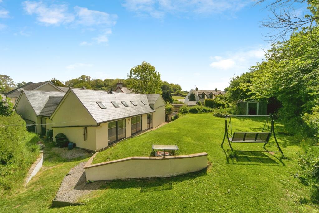 Bryn Pydew, Llandudno Junction, Conwy, LL31 photo 2