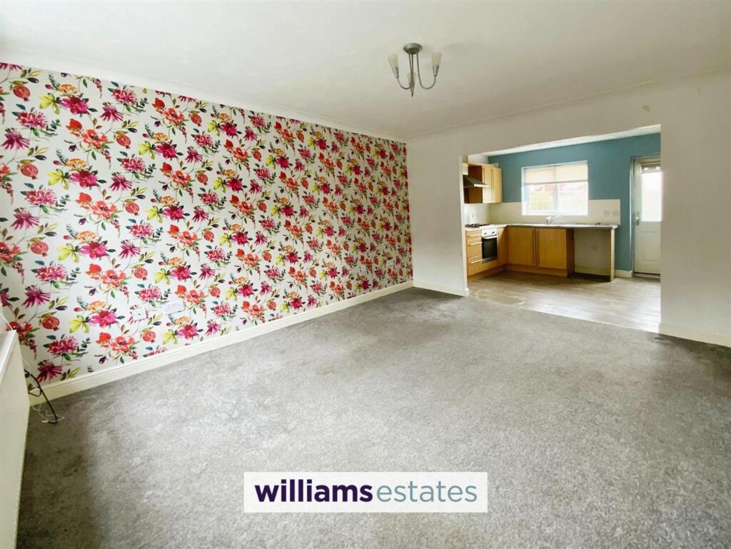 Ffordd Maes Yr Haf, Prestatyn, LL19 photo 2