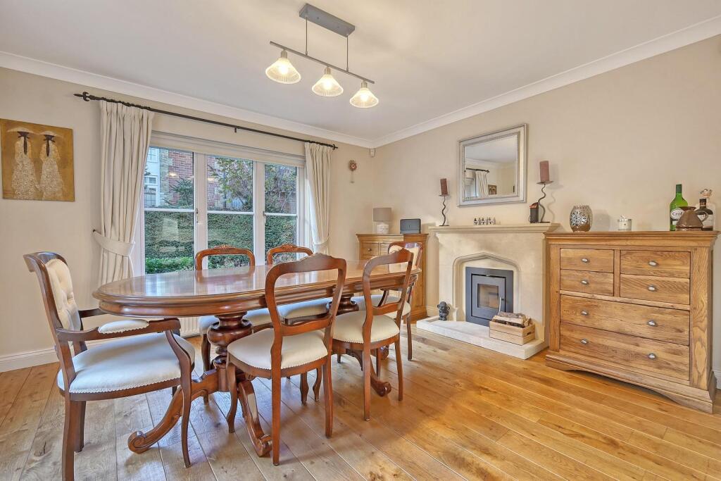 House in Uttlesford, Great Dunmow - View 5