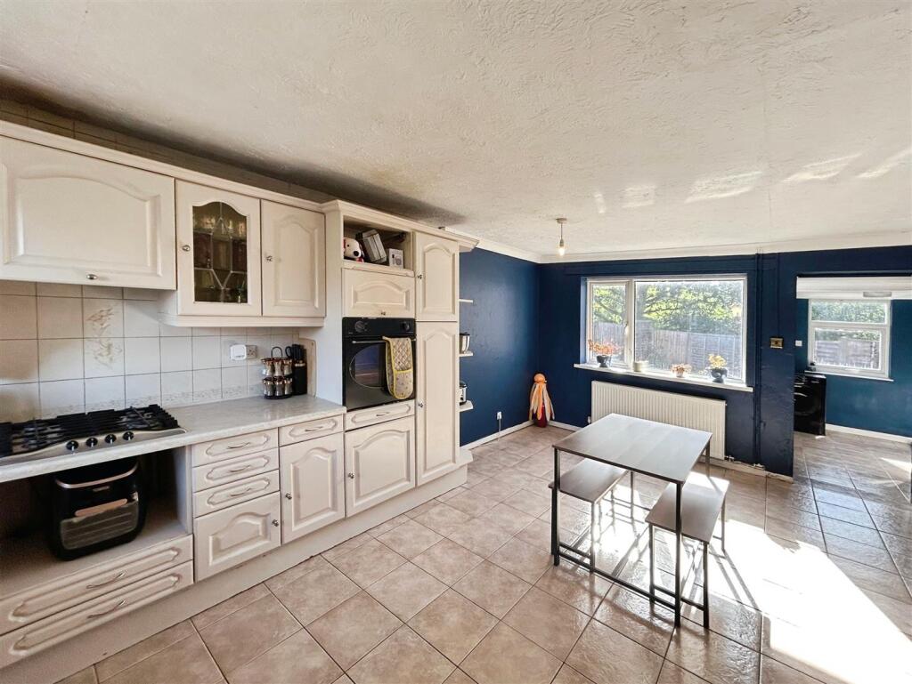 House in Swadlincote, Lower Midway, Hartshorne - View 3