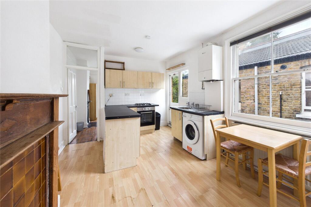 Apartment in London - View 3