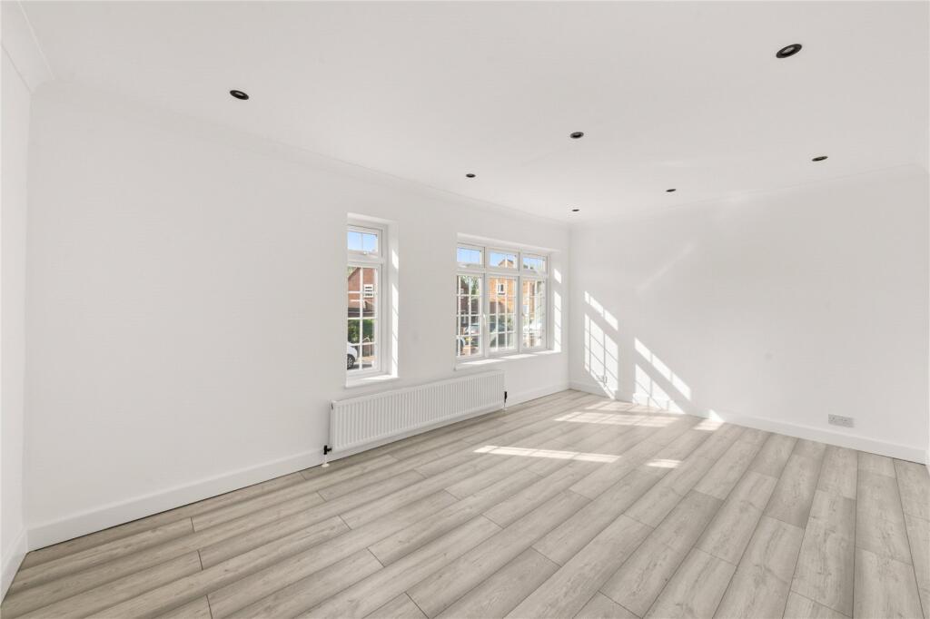 House in London - View 3
