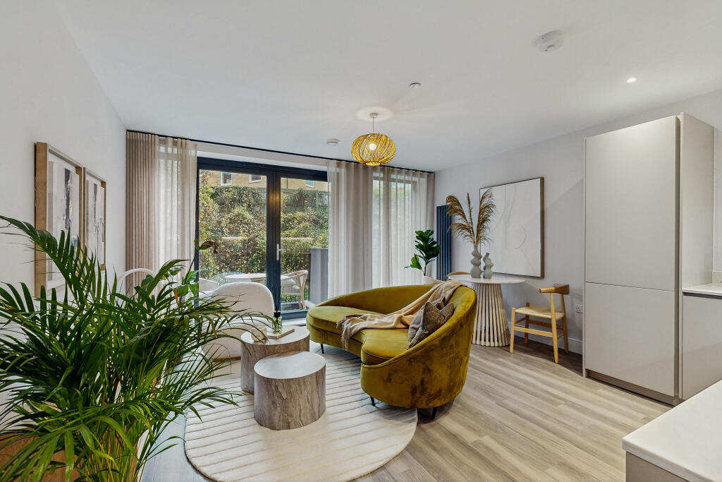 Apartment in St Albans - View 3