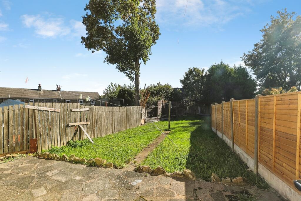 3-bed semi-detached on Doncaster Road, Barnsley, £90,000