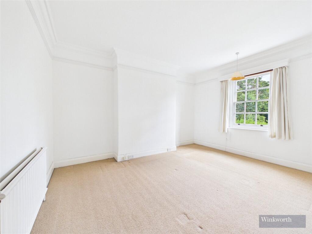 Apartment in Kingston upon Thames - View 5