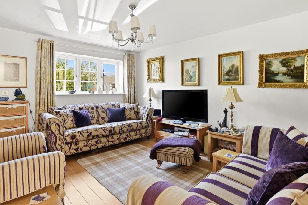 House in Stratford-on-Avon, Stratford-upon-Avon - View 4