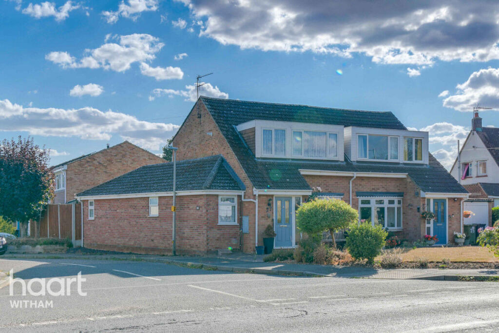 House in Braintree, Meadow View, Silver End - View 2