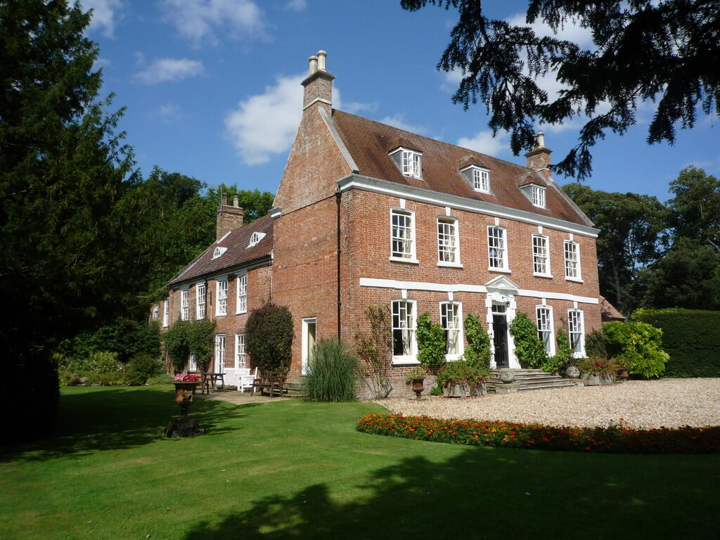 Main image of property: Brackenborough Hall, Brackenborough, Louth, LN11 0NS