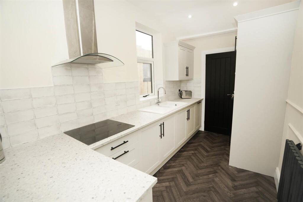Ivy Rd, Smithills - View 2