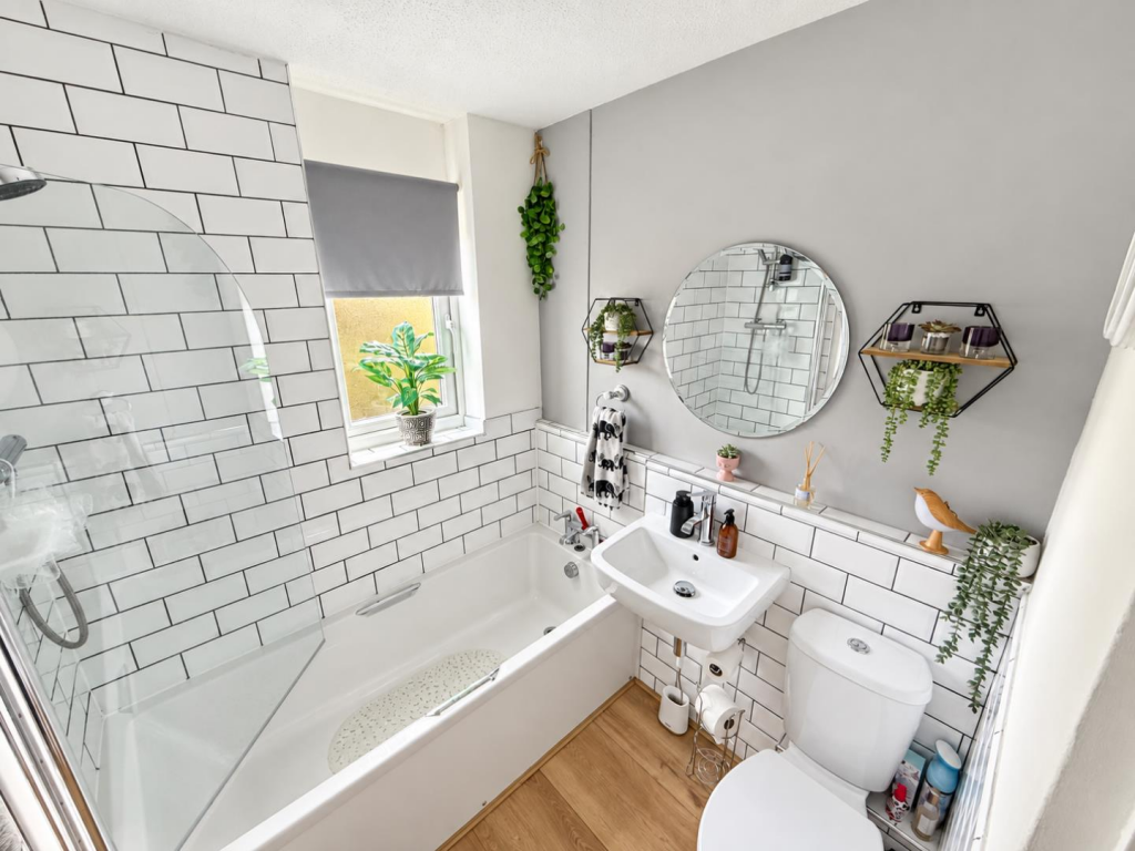 Apartment in Northampton - More