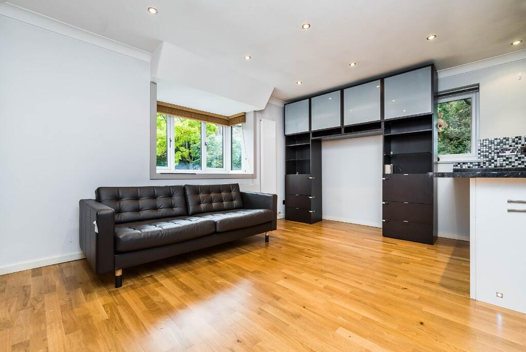 Main image of property: Allendale Close, London