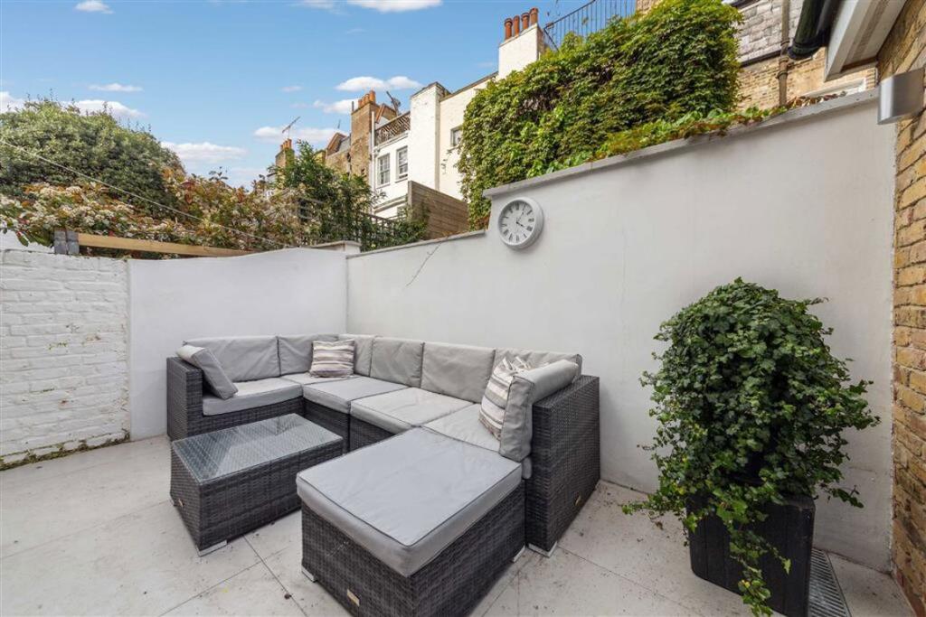 Apartment in London - View 5