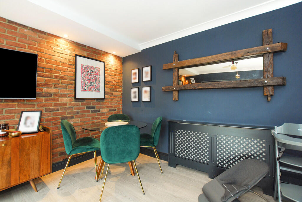 Apartment in Harrow - View 4