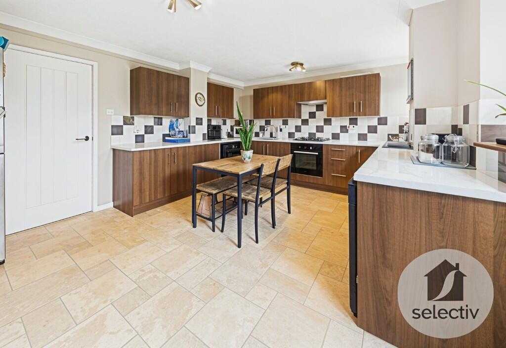 Trefoil Wood, Marton-in-Cleveland, Middlesbrough, North Yorkshire, TS7 photo 3