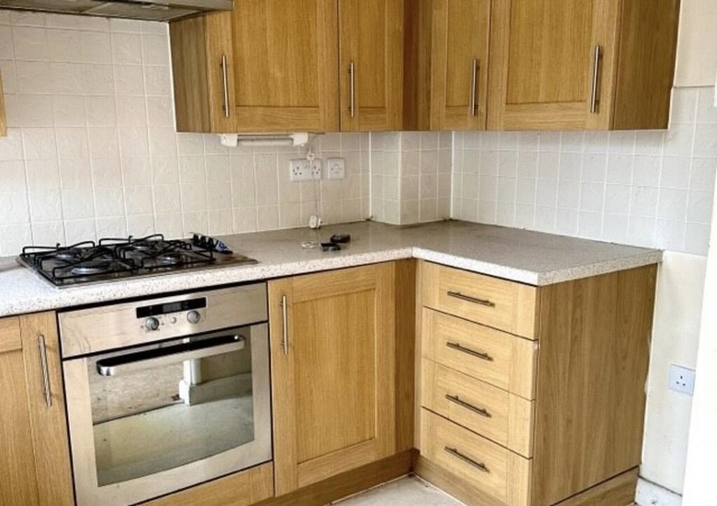 46, Fulwell Close, Banbury, OX16 4TF photo 3