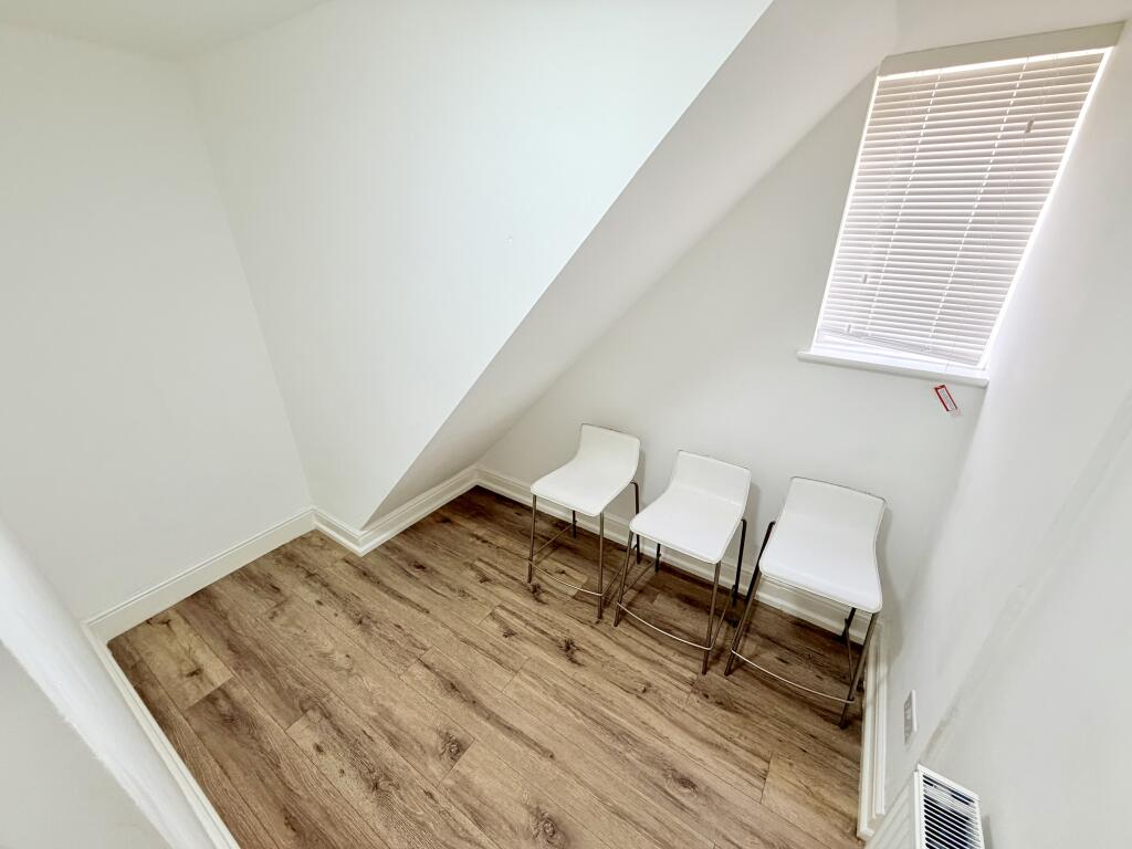 Apartment in Northampton, Wellingborough - More