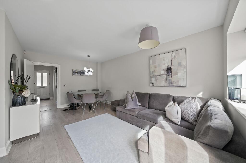 Liberty Close, Worcester Park, KT4 photo 4