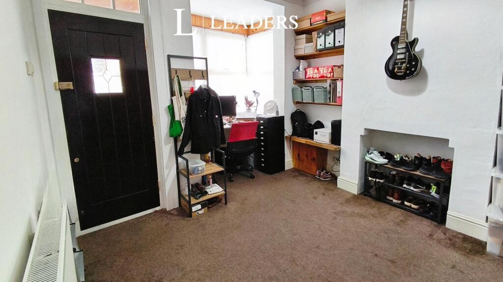 House in Birmingham, Cotteridge - View 2