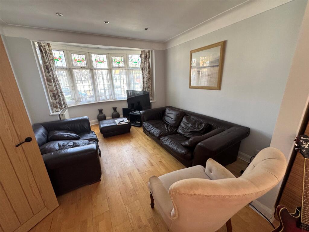 House in London, Whipps Cross, Leytonstone - View 2