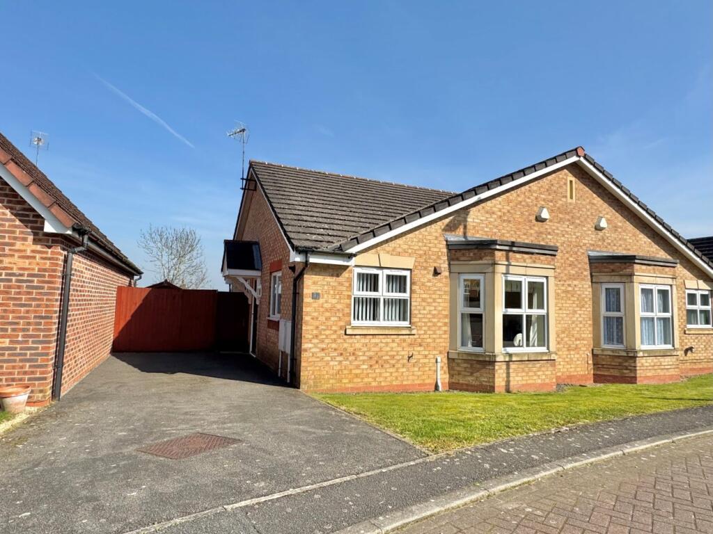 2-bed semi-detached on Lancers Drive, Melton Mowbray, £220,000