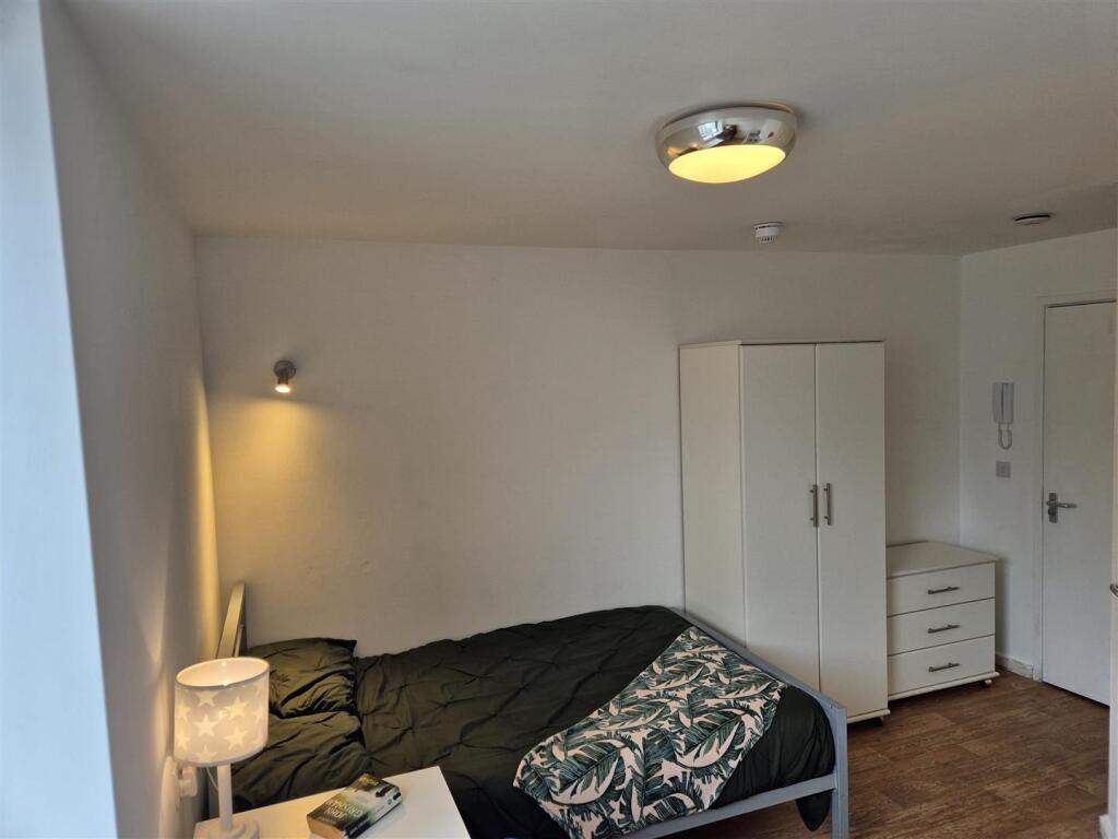 Main image of property: Studio with En-Suite