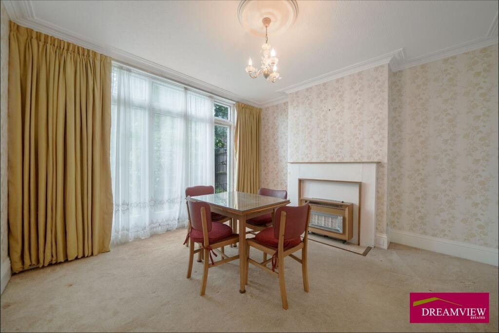 House in London - View 5