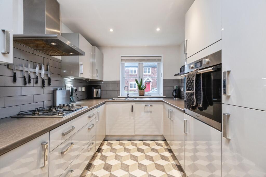 Roseberry Avenue, Wootton, Bedford, MK43 photo 4