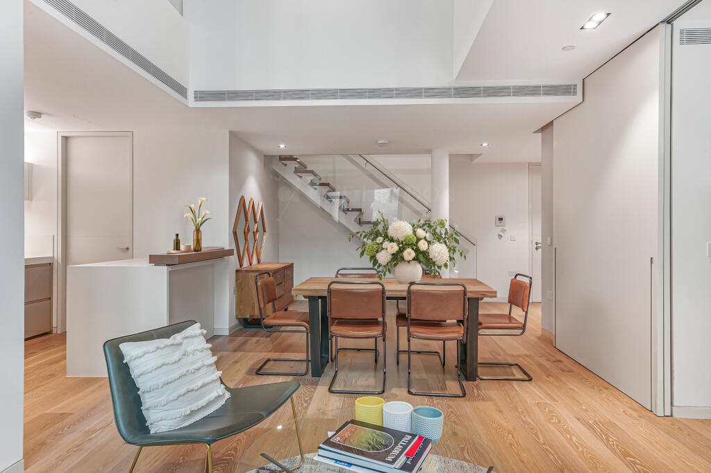Apartment in London - View 5
