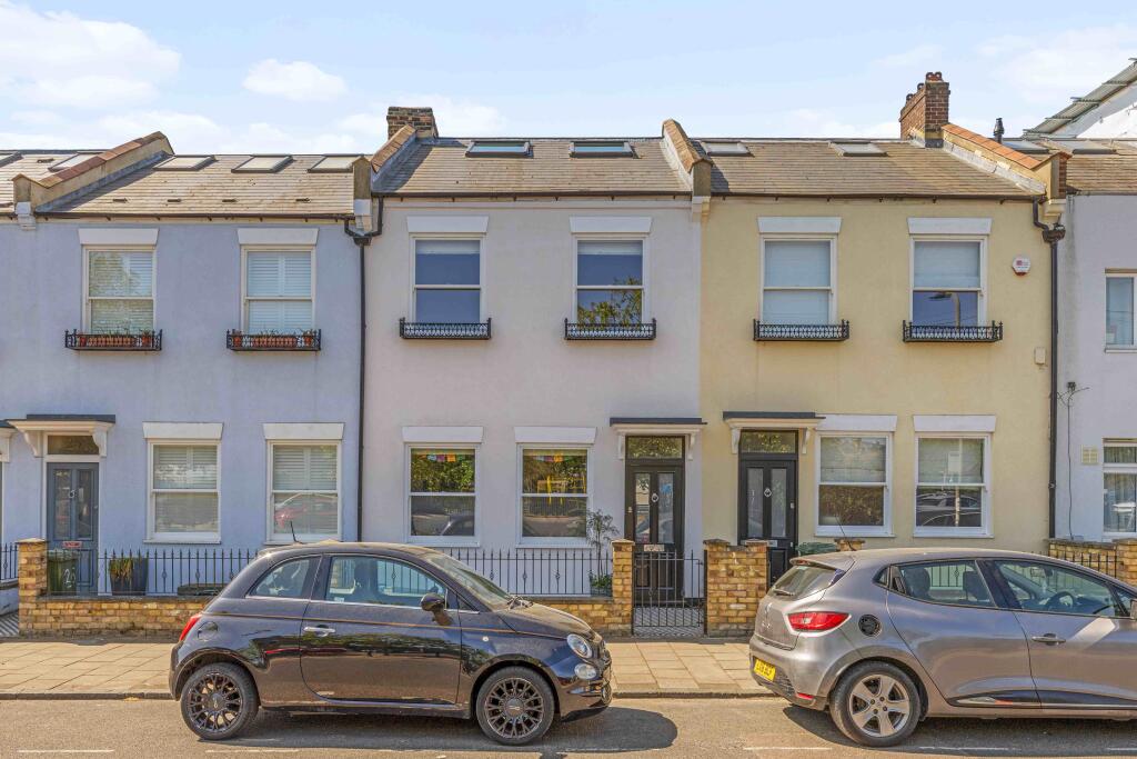 Main image of property: Station Road, London