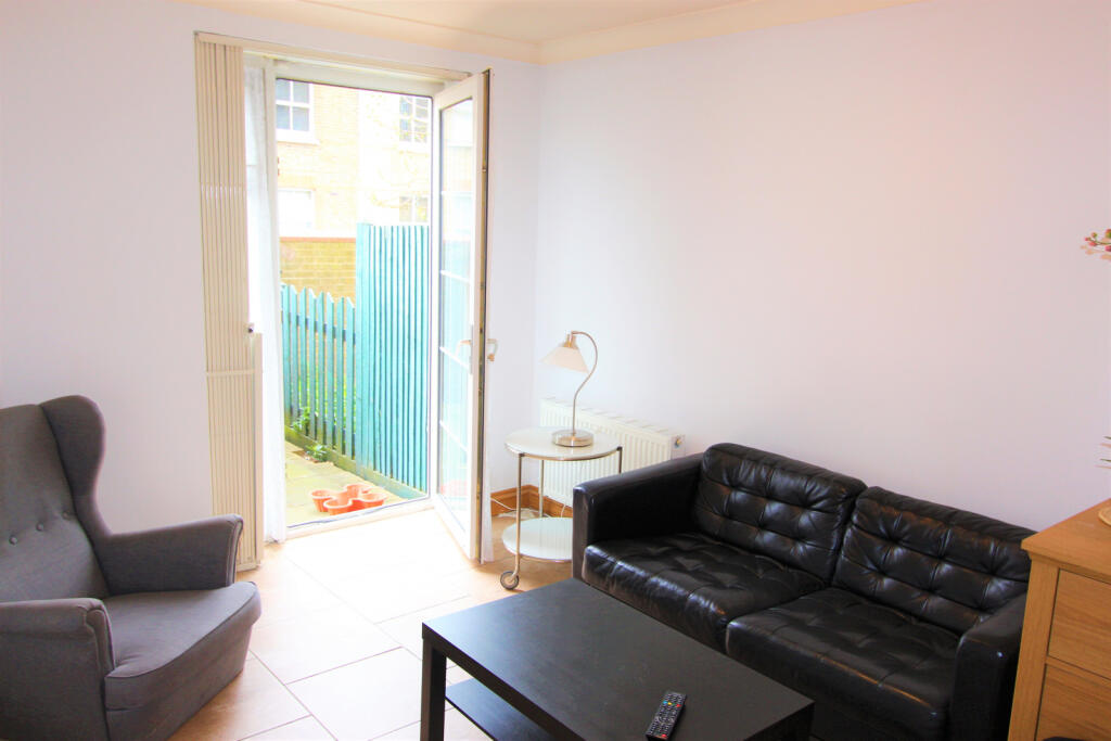 Apartment in London - View 3