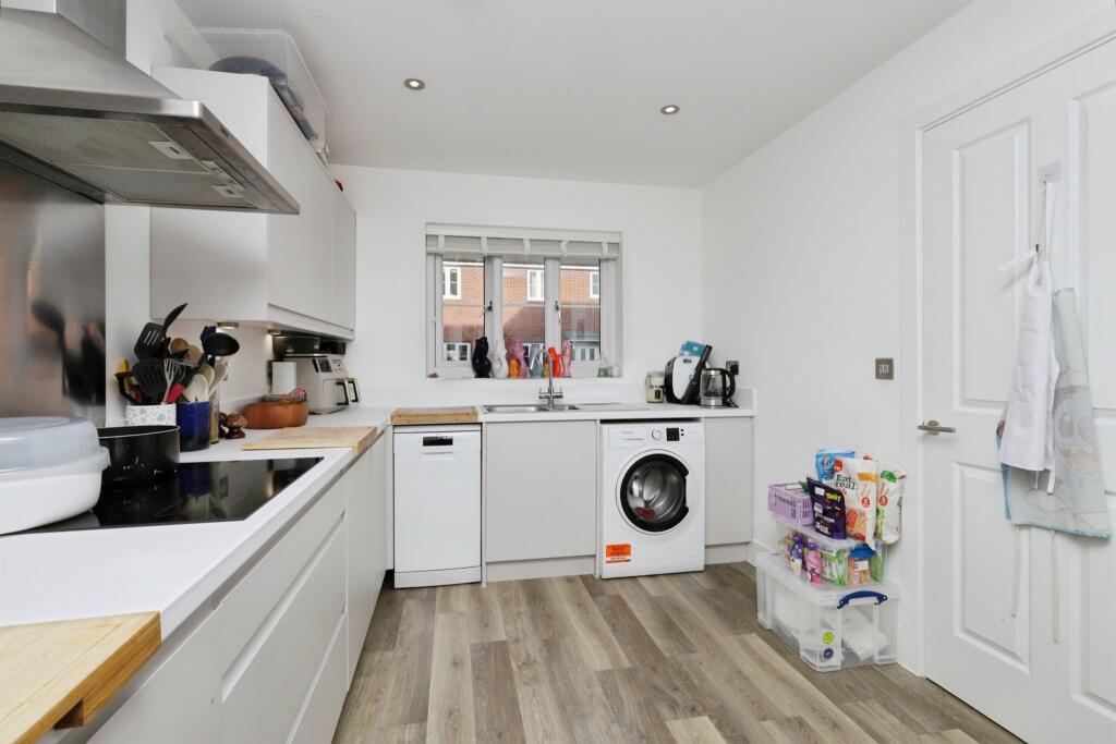 Elm Close, Herstmonceux, Hailsham photo 4