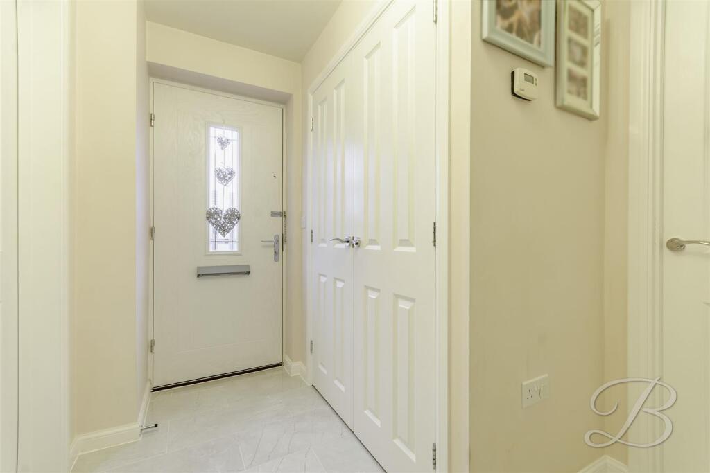House in Mansfield, Berry Hill - View 4