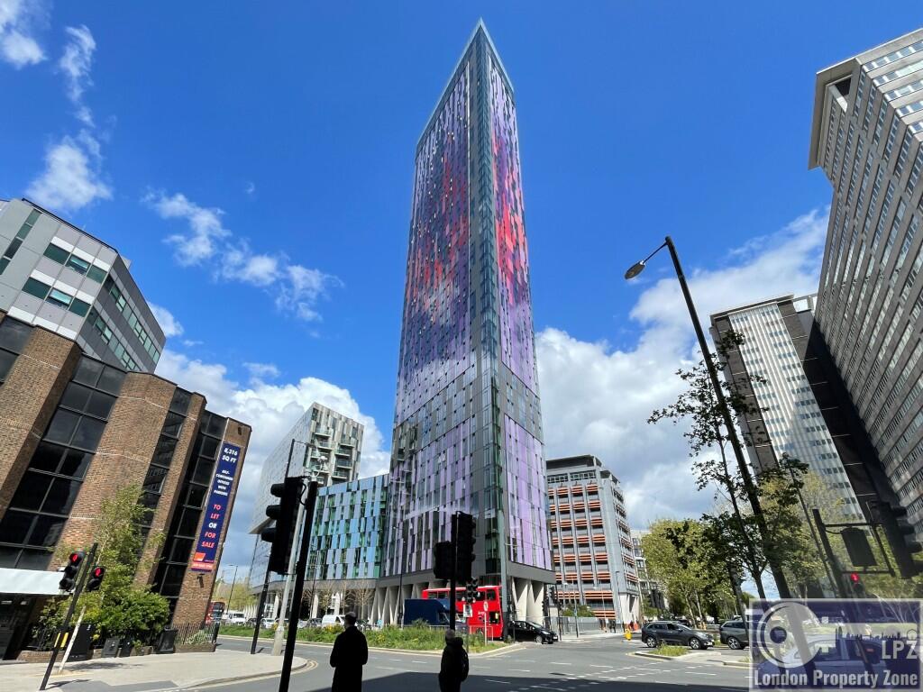 Main image of property: Pinnacle Apartments, Saffron Central Square, Croydon CR0