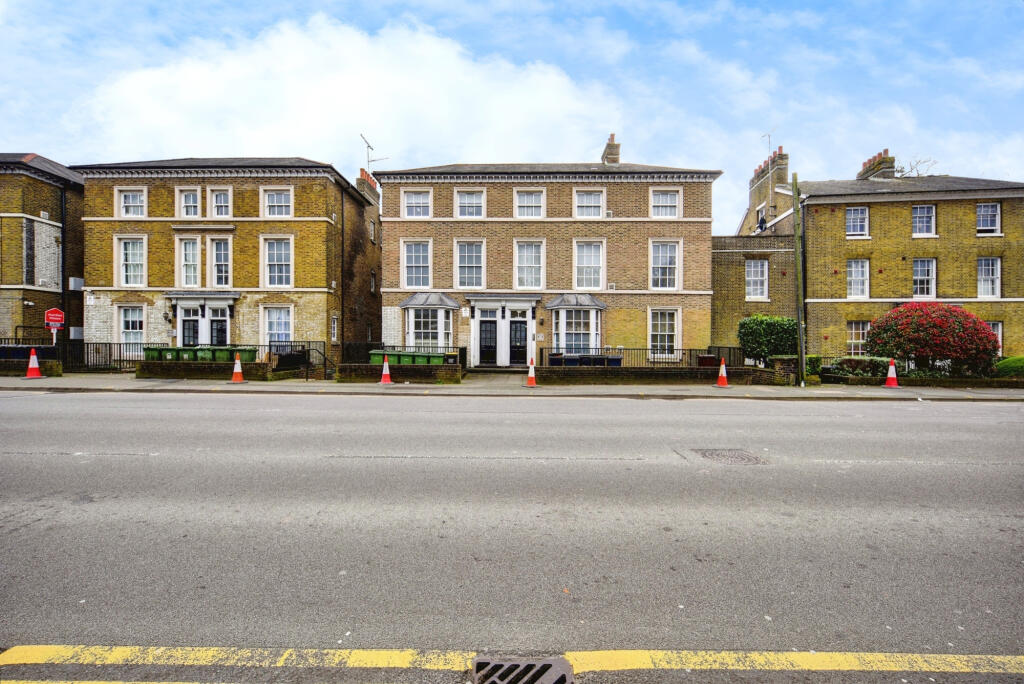 Main image of property: Acacia House, 8-10 Ashford Road, Maidstone, Kent, ME14