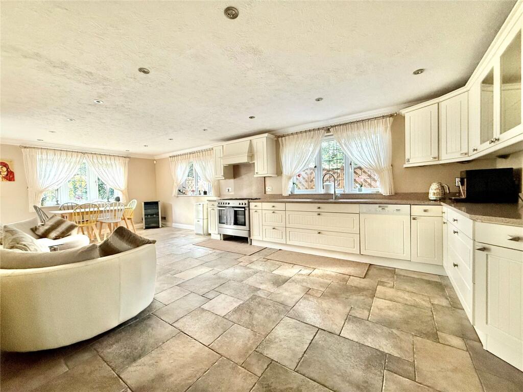 House in Eastbourne, East Sussex - View 5