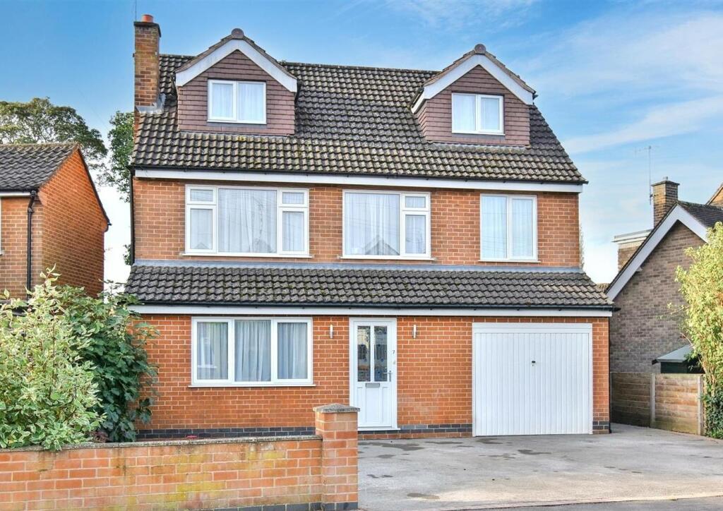 5-bed detached on Park Road, Duffield, Belper, Derbyshire, £589,500