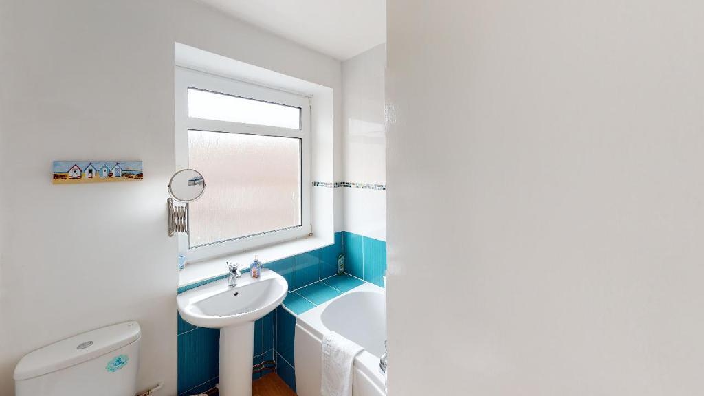 Apartment in Brighton - More