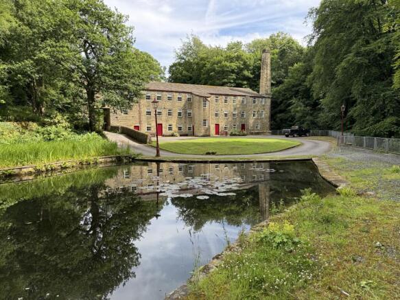 Main image of property: Hallas Bridge, Cullingworth