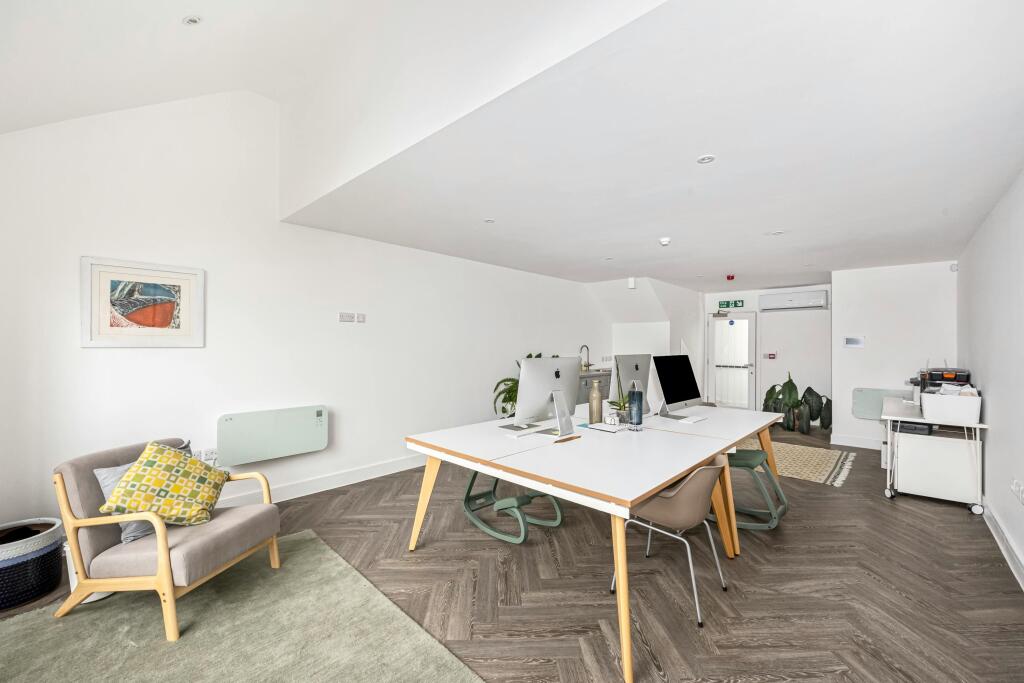 Bolney Grange Business Park, Stairbridge Court, Unit 9-009.JPG