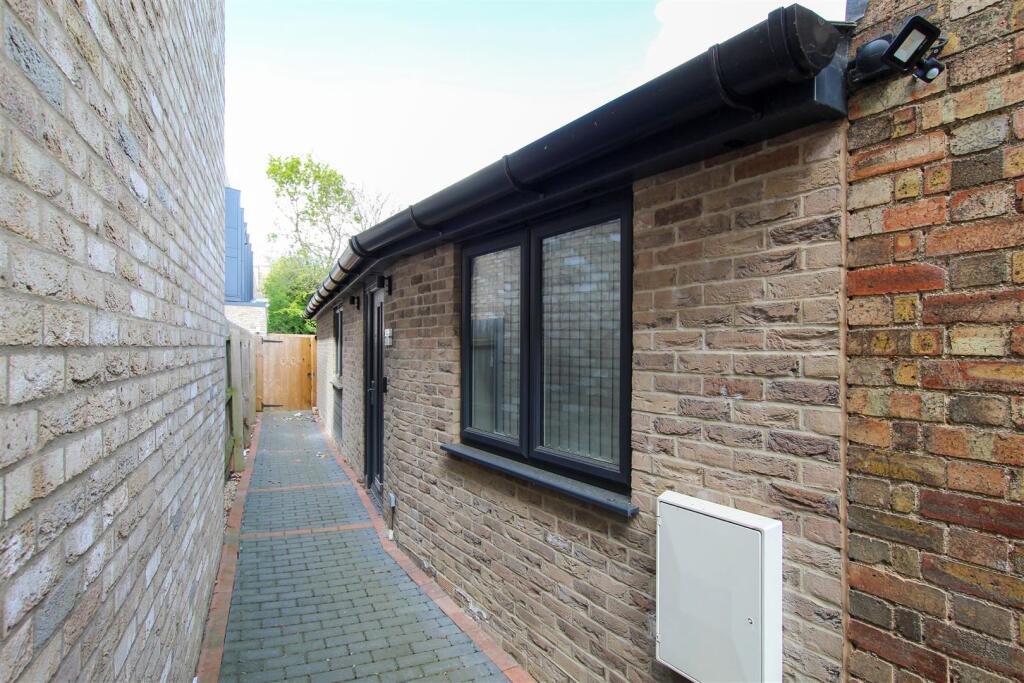 Main image of property: Milton Road, Cambridge