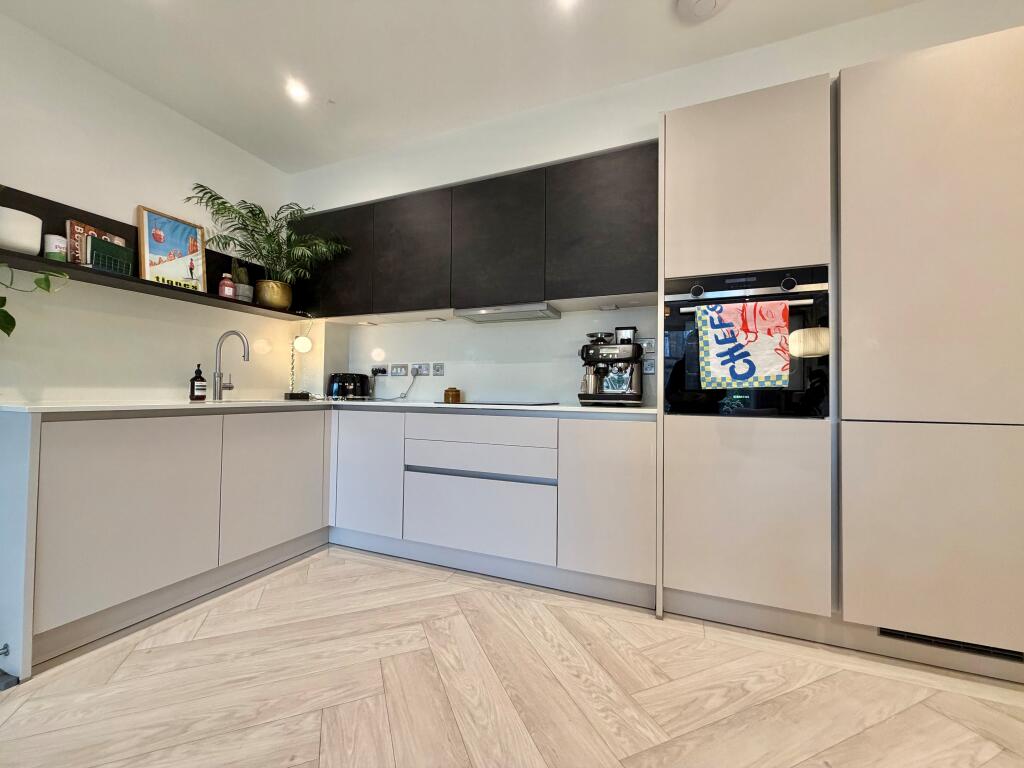 Apartment in Glasgow - More