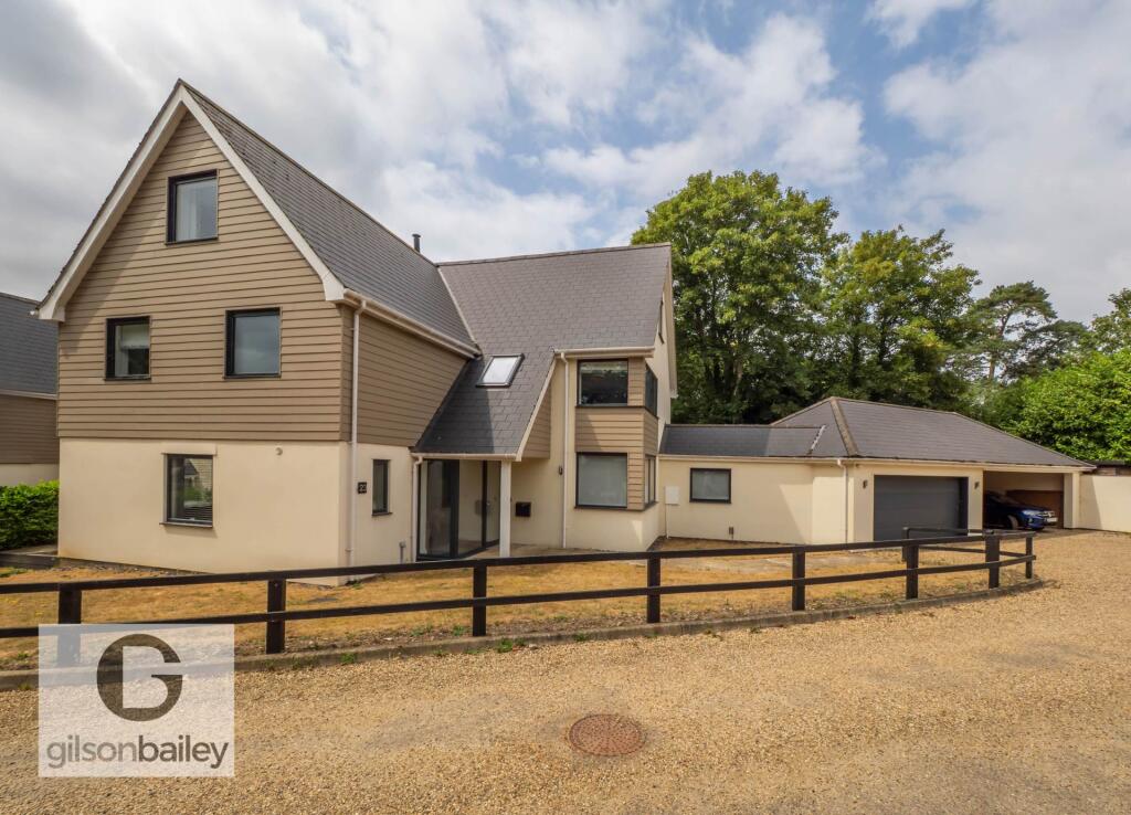 Main image of property: Station New Road, Brundall