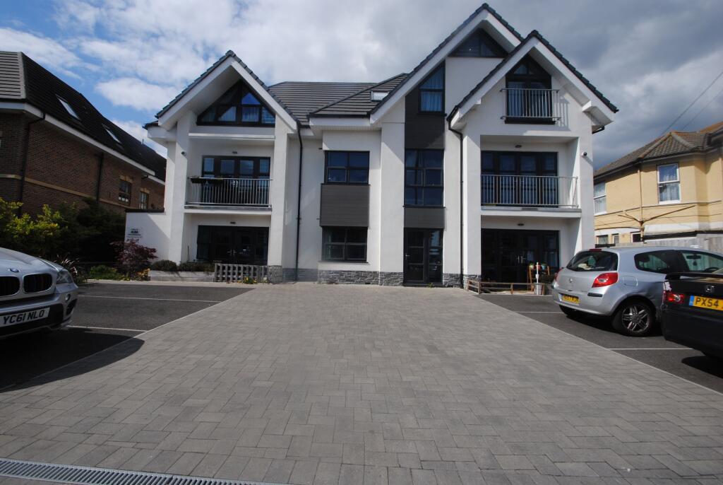 Main image of property: Holdenhurst Road, Bournemouth, BH8
