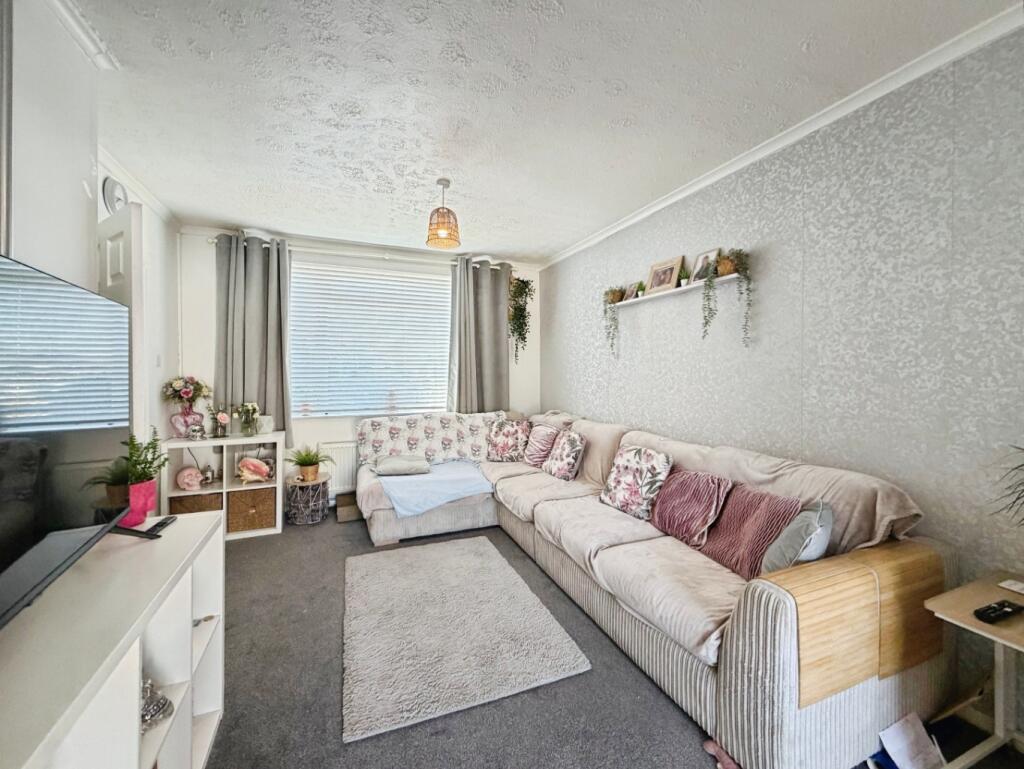 House in Slough - View 5