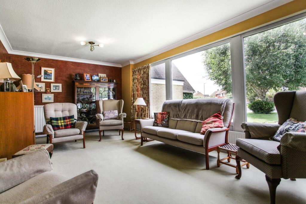 Fosseway Drive, Moreton-in-Marsh, Gloucestershire. GL56 0DU - View 2