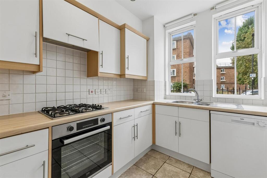 House in London - View 5