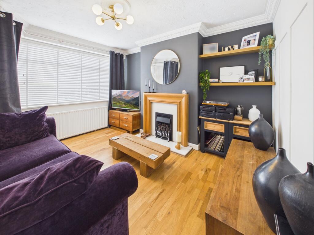 House in North East Derbyshire, Coal Aston, Dronfield - View 3