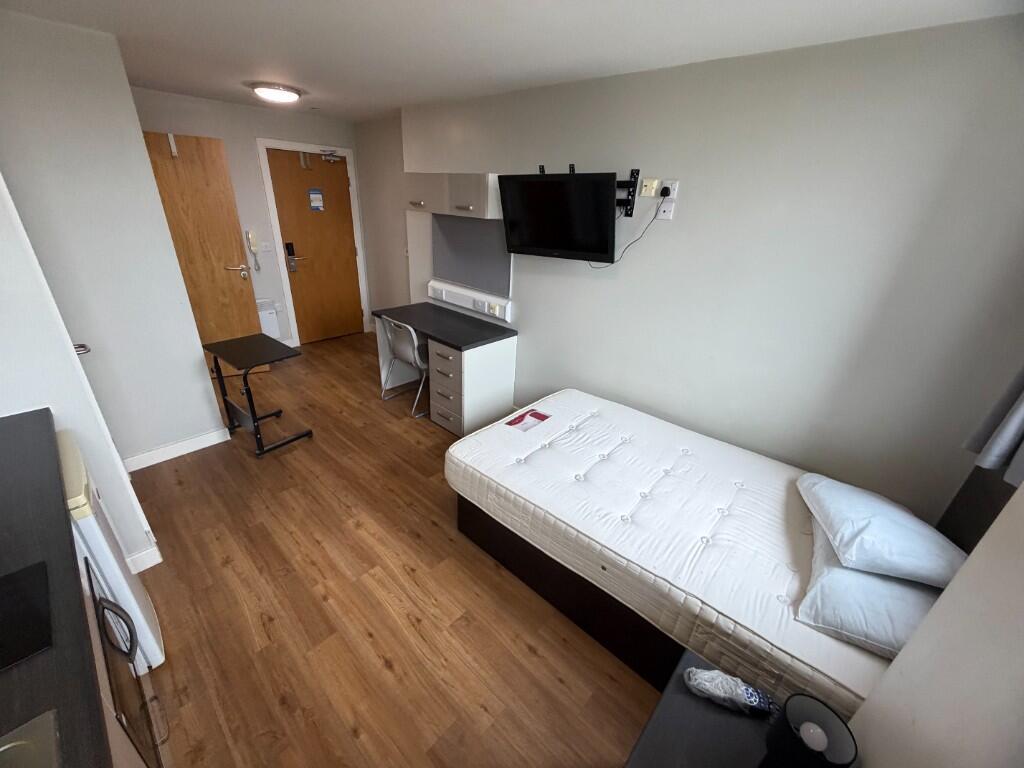 Queen Street, Sheffield, S1 photo 4