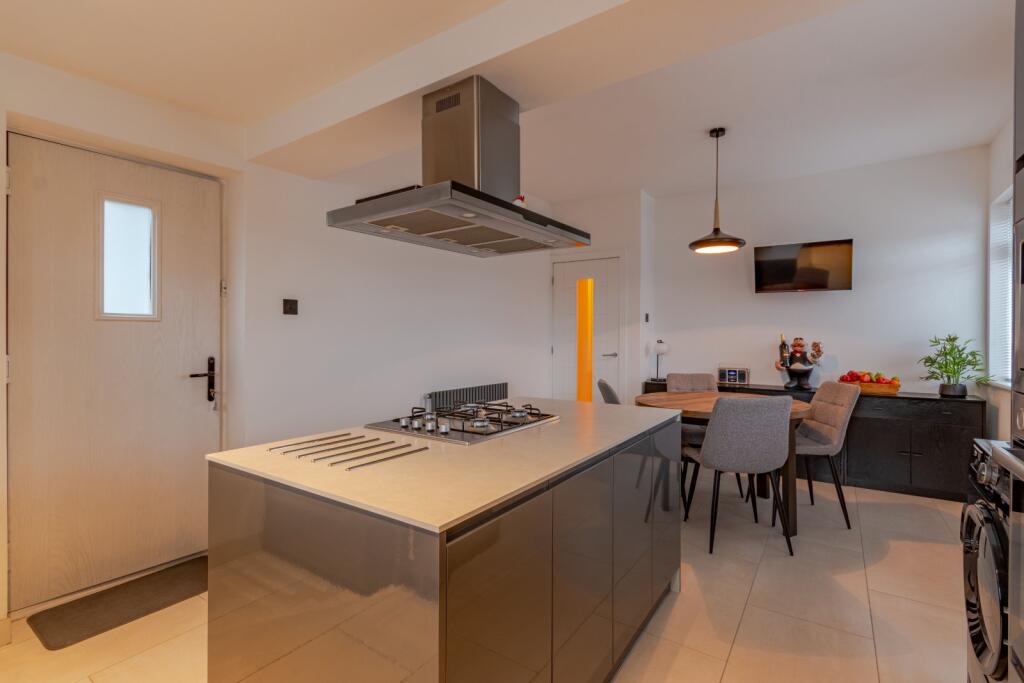 House in Bradford, Keighley - View 5